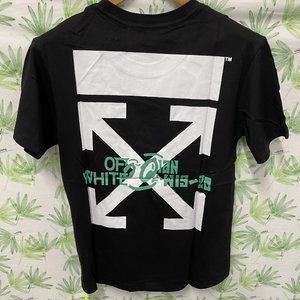 Off-white T-shirt Size M